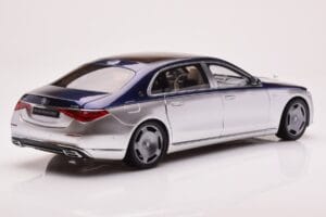 Mercedes Maybach S680 W223 Nautical Zils Cirrus Sudrabs Almost Real 1:18 820125 Metāls — attēls 3 no 8