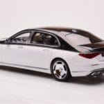 Mercedes Maybach S680 W223 Obsidian Melns Diamond Balts Almost Real 1:18 - image 6 of 7