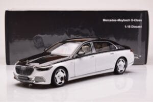 Mercedes Maybach S680 W223 Obsidian Melns Diamond Balts Almost Real 1:18 820121 Metāls — attēls 7 no 7