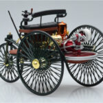 Mercedes Patent Motorwagen Zaļš Norev 1:18 - image 5 of 6