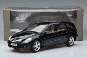 Mercedes R-Class W251 Obsidian Melns Minichamps 1:18 B66962325 Metāls — attēls 7 no 7