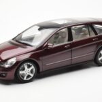 Mercedes R-Class W251 Sarkans Metallic Minichamps 1:18