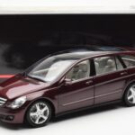 Mercedes R-Class W251 Sarkans Metallic Minichamps 1:18 - image 8 of 8