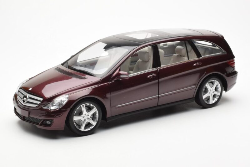 Mercedes R-Class W251 Sarkans Metallic Minichamps 1:18