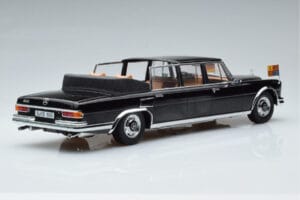 Mercedes 600 Pullman W100 Landaulet Queen Elizabeth II KK-Scale 1:18 KKDC181185 Metāls — attēls 2 no 6