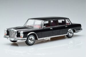 Mercedes 600 LWB Pullman W100 Melns MCG 1:18 MCG18187 Metāls