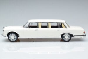 Mercedes S-Class 600 W100 LWB Pullman Balts MCG 1:18 MCG18188 Metāls — attēls 3 no 6