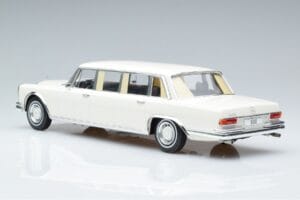 Mercedes S-Class 600 W100 LWB Pullman Balts MCG 1:18 MCG18188 Metāls — attēls 5 no 6
