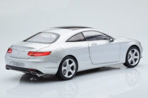 Mercedes S-Class W222 Iridium Sudrabs Norev 1:18 B66961242 Metāls — attēls 3 no 8