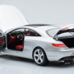 Mercedes S-Class W222 Iridium Sudrabs Norev 1:18 - image 5 of 8