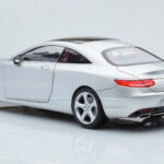 Mercedes S-Class W222 Iridium Sudrabs Norev 1:18 - image 7 of 8