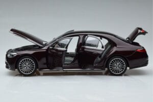 Mercedes S-Class W223 AMG Line Sarkans Norev 1:18 183804 Metāls — attēls 4 no 8