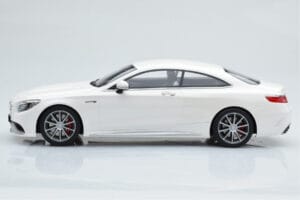 Mercedes AMG S63 C217 Coupe Balts GT Spirit 1:18 B66960372 Sveķi — attēls 3 no 6