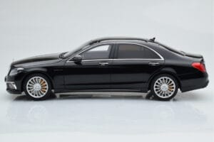 Mercedes AMG S65 W222 Melns GT Spirit 1:18 ZM043 Sveķi — attēls 3 no 6