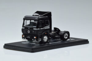 Mercedes SK2 1850 Melns IXO 1:43