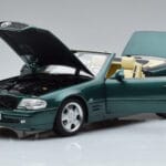 Mercedes SL500 R129 Zaļš Metallik Norev 1:18 183753 Metāls - image 2 of 8