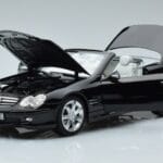 Mercedes SL500 R230 Melns Norev 1:18 183840 Metāls - image 2 of 8