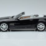 Mercedes SL500 R230 Melns Norev 1:18 183840 Metāls - image 4 of 8