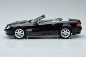 Mercedes SL500 R230 Melns Norev 1:18 183840 Metāls — attēls 4 no 8