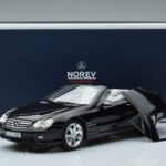 Mercedes SL500 R230 Melns Norev 1:18 183840 Metāls - image 8 of 8