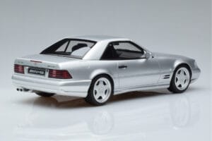 Mercedes SL 73 AMG R129 Brilliant Sudrabs Otto 1:18 OT240 Sveķi — attēls 2 no 6
