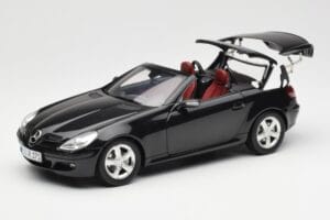 Mercedes SLK R171 Obsidian Melns Metallic Minichamps 1:18 B66962319 Metāls — attēls 2 no 9