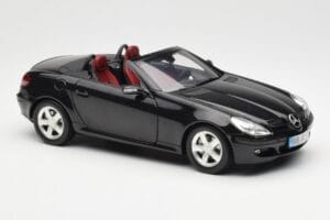 Mercedes SLK R171 Obsidian Melns Metallic Minichamps 1:18 B66962319 Metāls — attēls 7 no 9