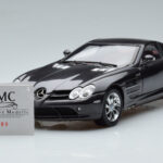 Mercedes SLR McLaren Melns CMC 1:18 - image 8 of 10