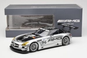 Mercedes SLS AMG GT3 #96 M. Hakkinen AMG Customer Sports 6 Hours of Zhuhai ILMC 2011 Minichamps 1:18 B66960197 Metāls — attēls 6 no 6