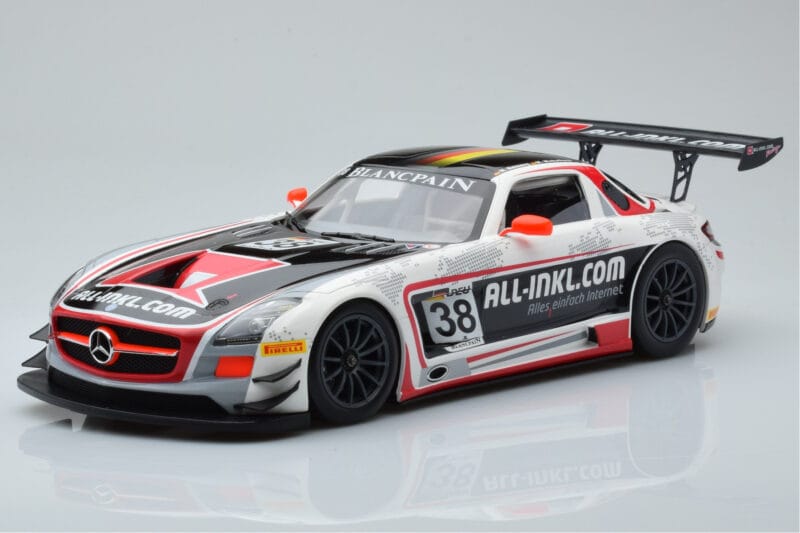 Mercedes SLS AMG GT3 Munnich Motorsport #38 M. Basseng / M. Winkelhock Champions FIA GT1 World Championship 2012 Minichamps 1