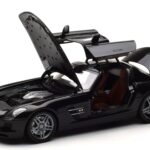 Mercedes SLS AMG Obsidian Melns Metaliks Minichamps 1:18 - image 2 of 7