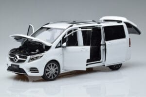 Mercedes V-Class W447 V260L Balts OEM 1:18 QALCN89911149 Metāls — attēls 2 no 8