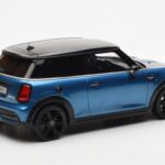 Mini Cooper S F56 Island Zils Otto 1:18 - image 2 of 6