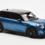 Mini Cooper S F56 Island Zils Otto 1:18 - image 4 of 6