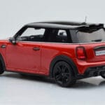 Mini Cooper S JCW F56 Sarkans Otto 1:18 - image 5 of 6