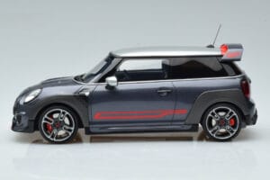 Mini John Cooper Works GP F56 Pelēks Otto 1:18 OT407 Sveķi — attēls 3 no 6