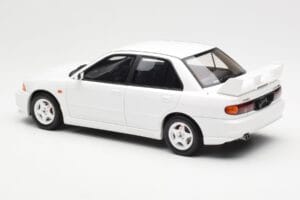 Mitsubishi Lancer Evo III Scotia Balts Otto 1:18 OT1065 Sveķi — attēls 5 no 6