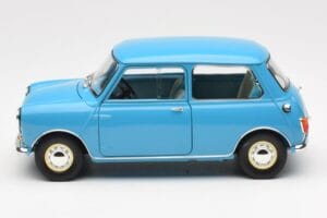 Morris Mini Minor Zils Kyosho 1:18 08964BL Metāls — attēls 4 no 8