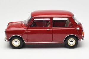 Morris Mini Minor Sarkans Kyosho 1:18 08964R Metāls — attēls 4 no 8