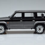 Nissan Patrol GR Y60 Pelēks Otto 1:18 - image 3 of 6