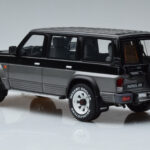 Nissan Patrol GR Y60 Pelēks Otto 1:18 - image 5 of 6