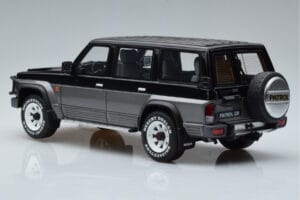 Nissan Patrol GR Y60 Pelēks Otto 1:18 OT993 Sveķi — attēls 5 no 6