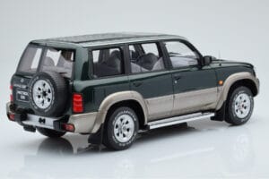 Nissan Patrol GR Y61 Zaļš Otto 1:18 OT433 Sveķi — attēls 2 no 5