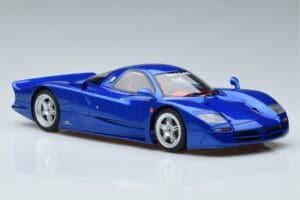 Nissan R390 GT1 Road Car GT Spirit 1:18 GT403 Sveķi — attēls 4 no 6