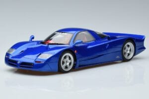Nissan R390 GT1 Road Car GT Spirit 1:18 GT403 Sveķi