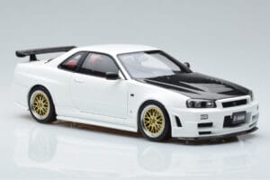 Nissan Skyline GT-R R34 Nismo Z-Tune Balts MotorHelix 1:18 M83407 Metāls — attēls 6 no 11