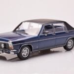 Opel Diplomat B Tumši Zils Metaliks MCG 1:18