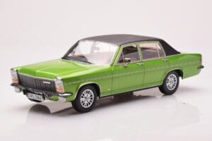 Opel Diplomat B Zaļš Metaliks MCG 1:18