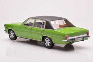 Opel Diplomat B Zaļš Metaliks MCG 1:18 MCG18337 Metāls — attēls 5 no 6