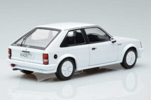 Opel Kadett D GTE Balts MCG 1:18 MCG18268 Metāls — attēls 2 no 6